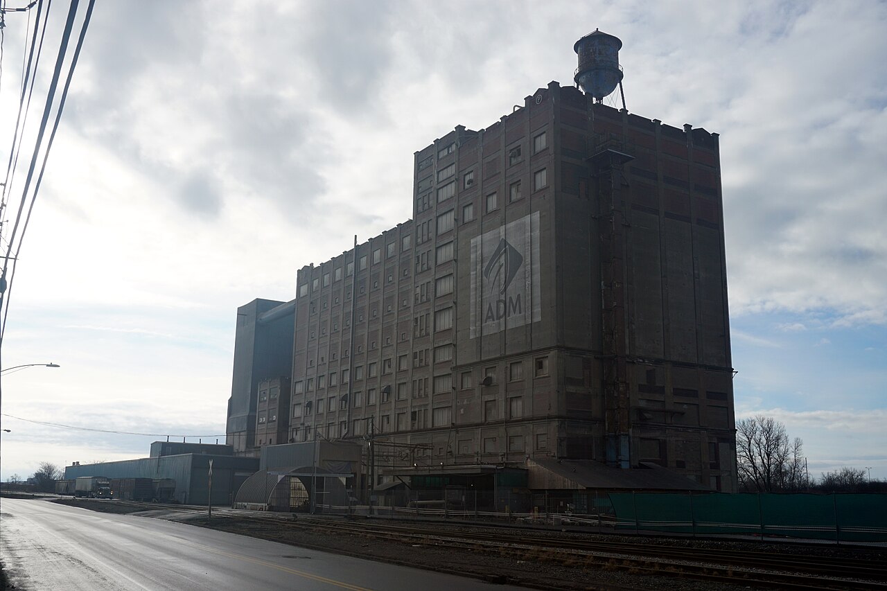 Concrete grain elevator in Buffalo, New York